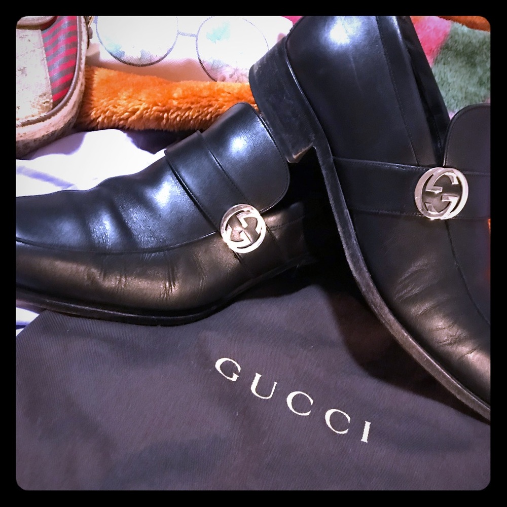 Gucci men shoes size 7.5 *Authentic